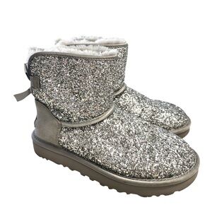 UGG Cosmos Silver Glitter Boots with Bow. Size 6
